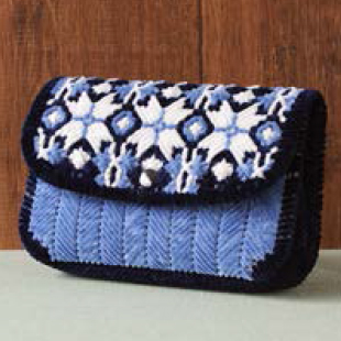 H167 200 214 nordic pattern pouch
